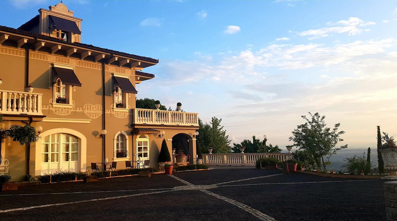 La Ribezza Boutique Hotel (Adults Only) มอนฟอร์เต ดิ อัลบา ภายนอก รูปภาพ