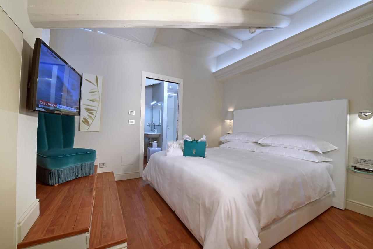La Ribezza Boutique Hotel (Adults Only) มอนฟอร์เต ดิ อัลบา ภายนอก รูปภาพ