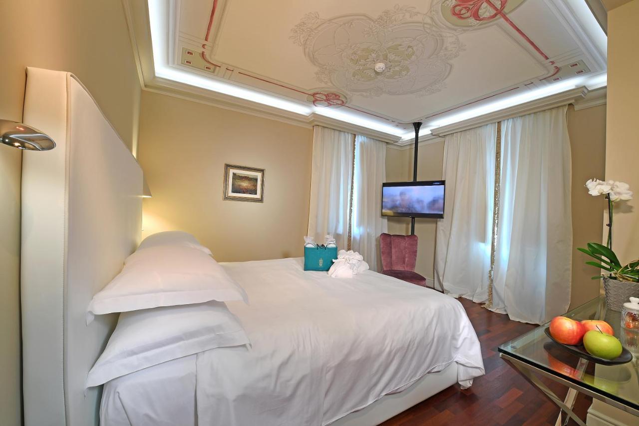 La Ribezza Boutique Hotel (Adults Only) มอนฟอร์เต ดิ อัลบา ภายนอก รูปภาพ